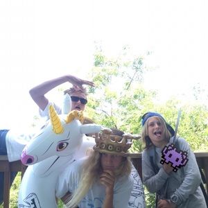 Meet your Posher, Elle